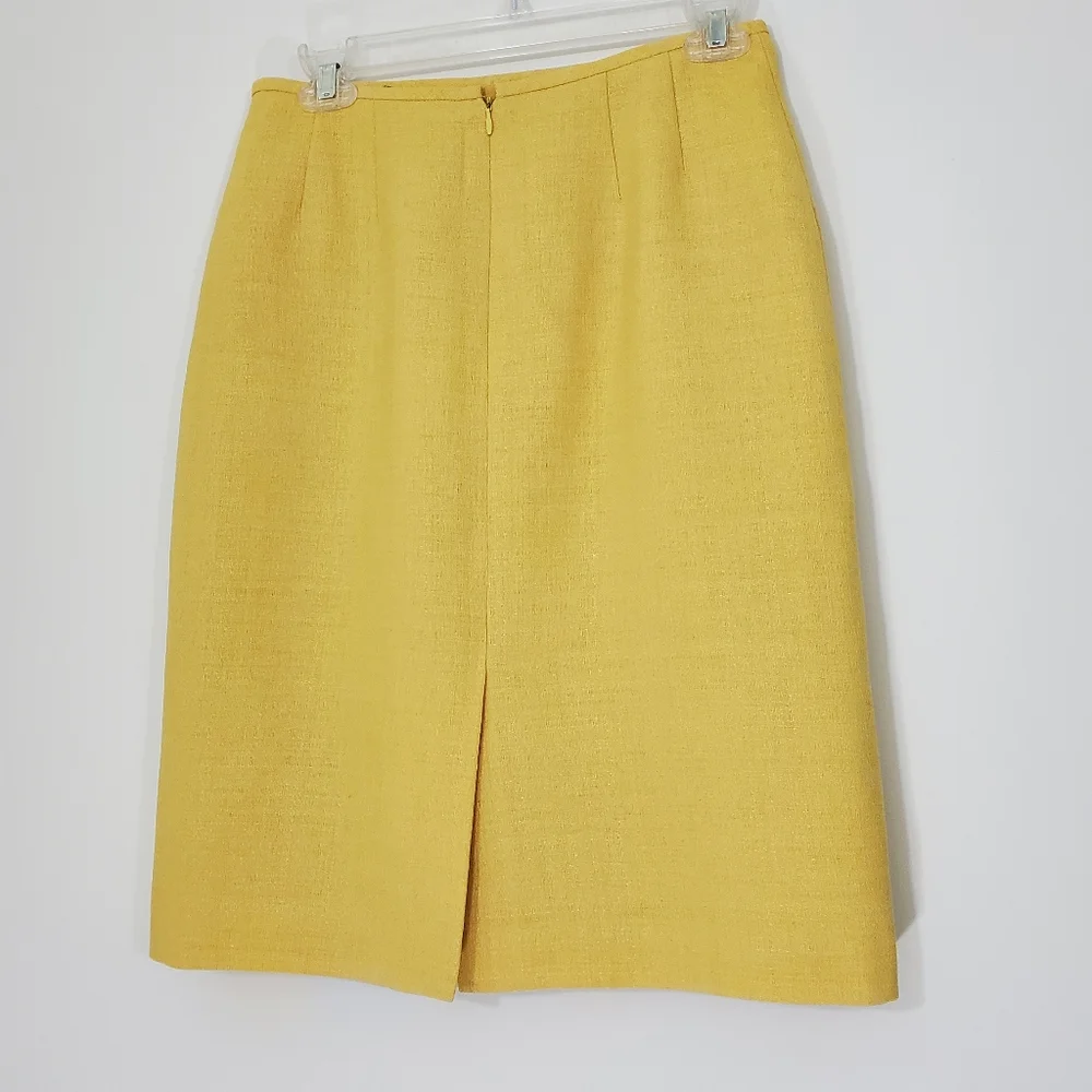 Le Suit Yellow Vintage Button Front Suit, Size 6P - Picture 6 of 13